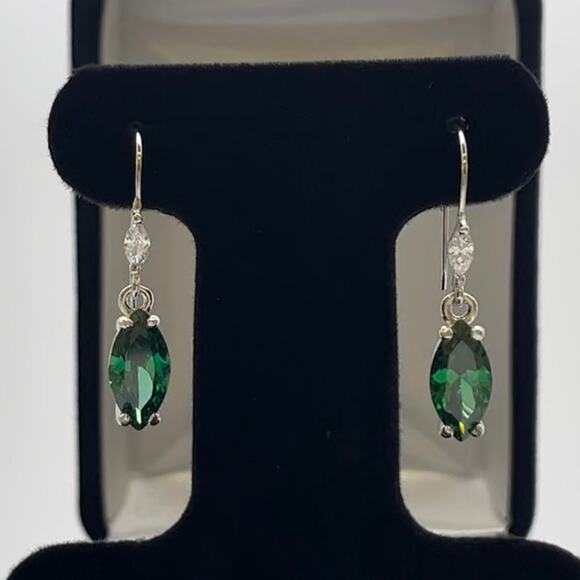 Beautiful 4ctw Marquise Cut Emerald Earrings - Picture 1 of 8